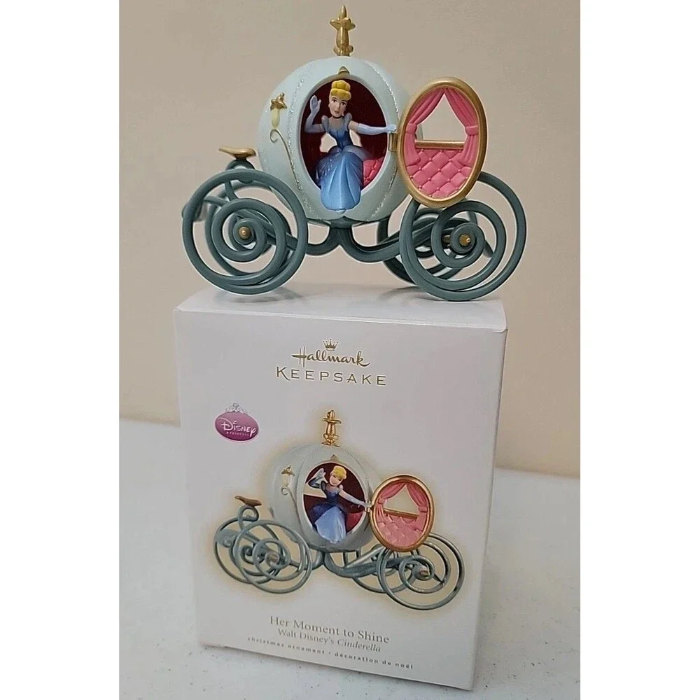 Hallmark Keepsake Ornament Walt Disney's Cinderella 